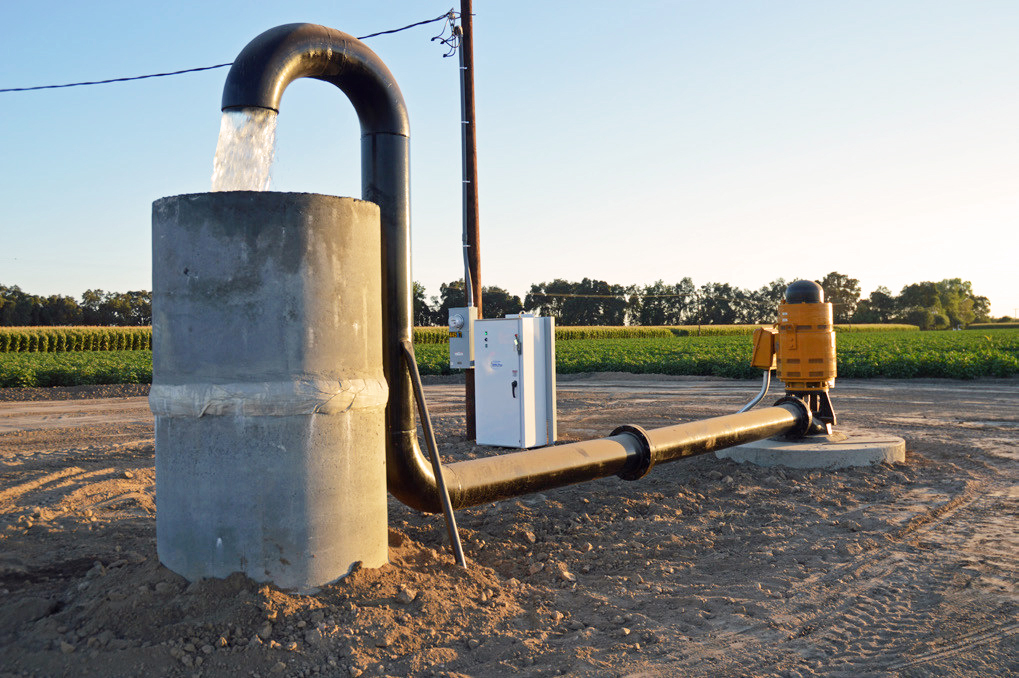  Typical pattern and direction of groundwater flow